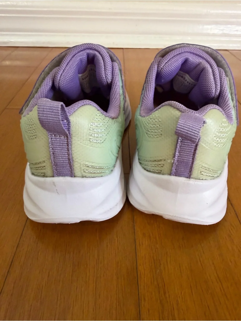Dream Pairs Girls Size 12 Rainbow Glitter Sneakers